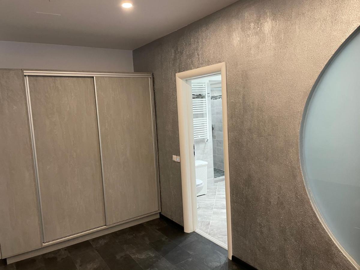 Fancy Westpark 2 Residence Lakeview W7 ブカレスト エクステリア 写真