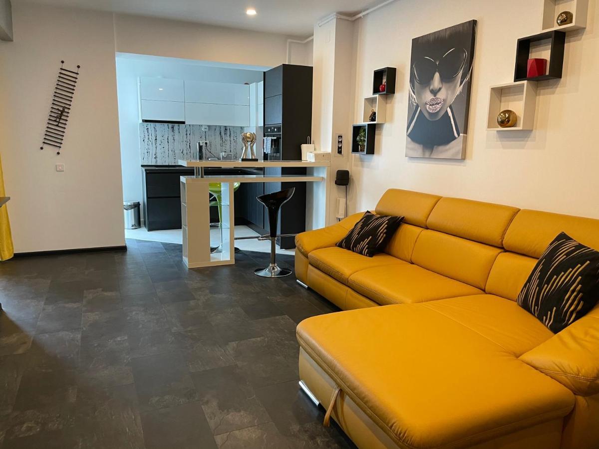 Fancy Westpark 2 Residence Lakeview W7 ブカレスト エクステリア 写真