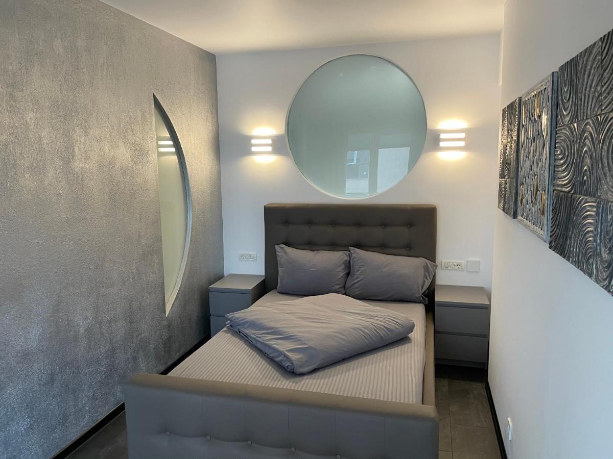 Fancy Westpark 2 Residence Lakeview W7 ブカレスト エクステリア 写真